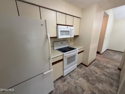 211 Grenadier Court Clifton Park NY 12065