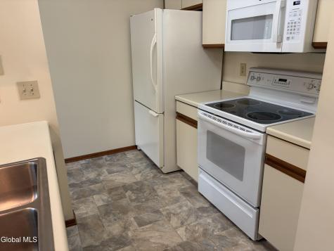 211 Grenadier Court Clifton Park NY 12065