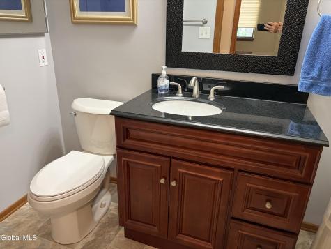 211 Grenadier Court Clifton Park NY 12065