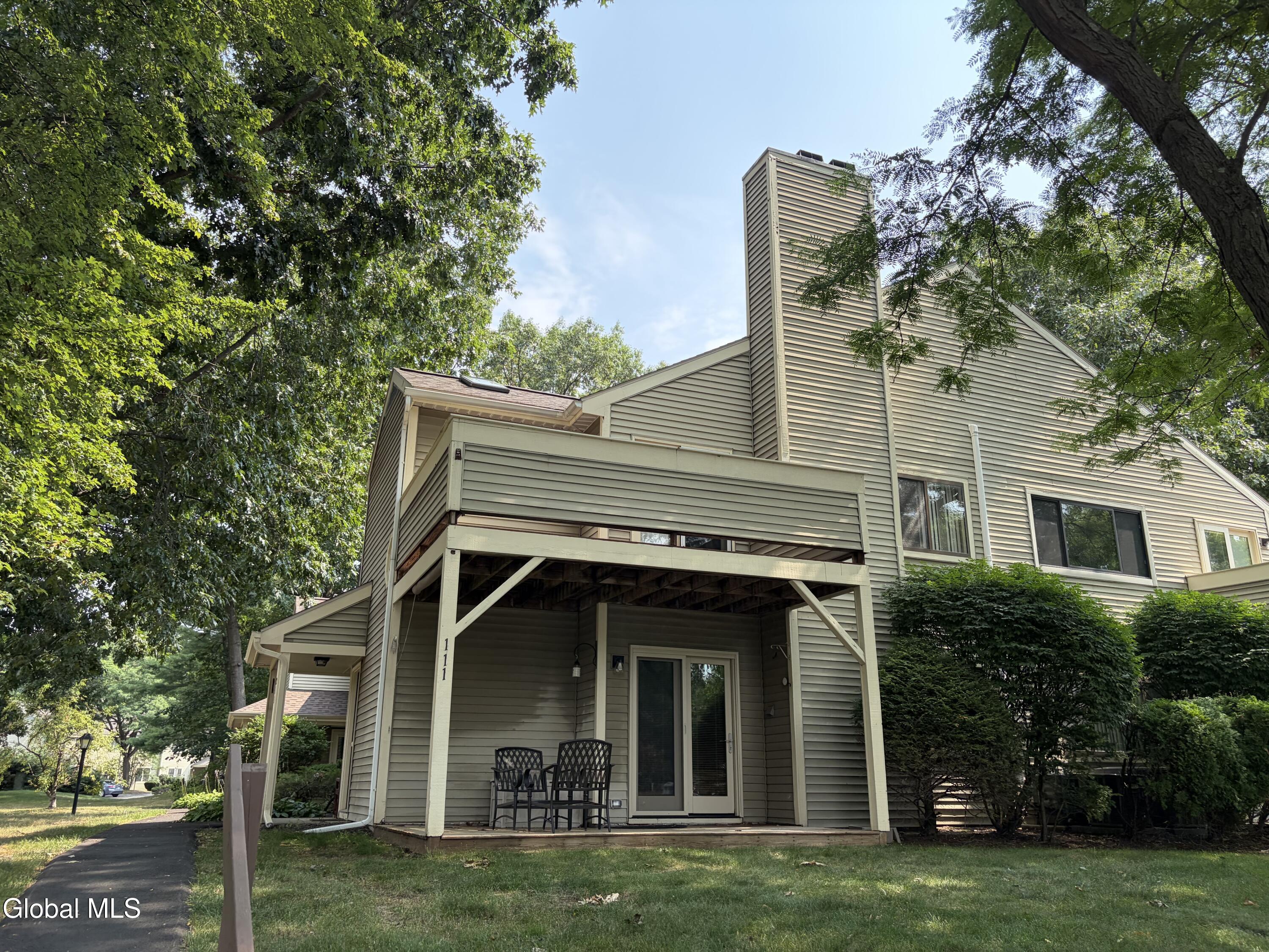 211 Grenadier Court Clifton Park NY 12065