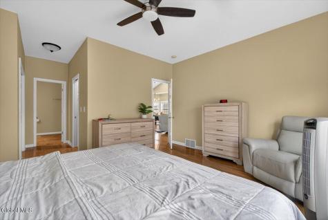29 Jordan Point Drive Troy NY 12180