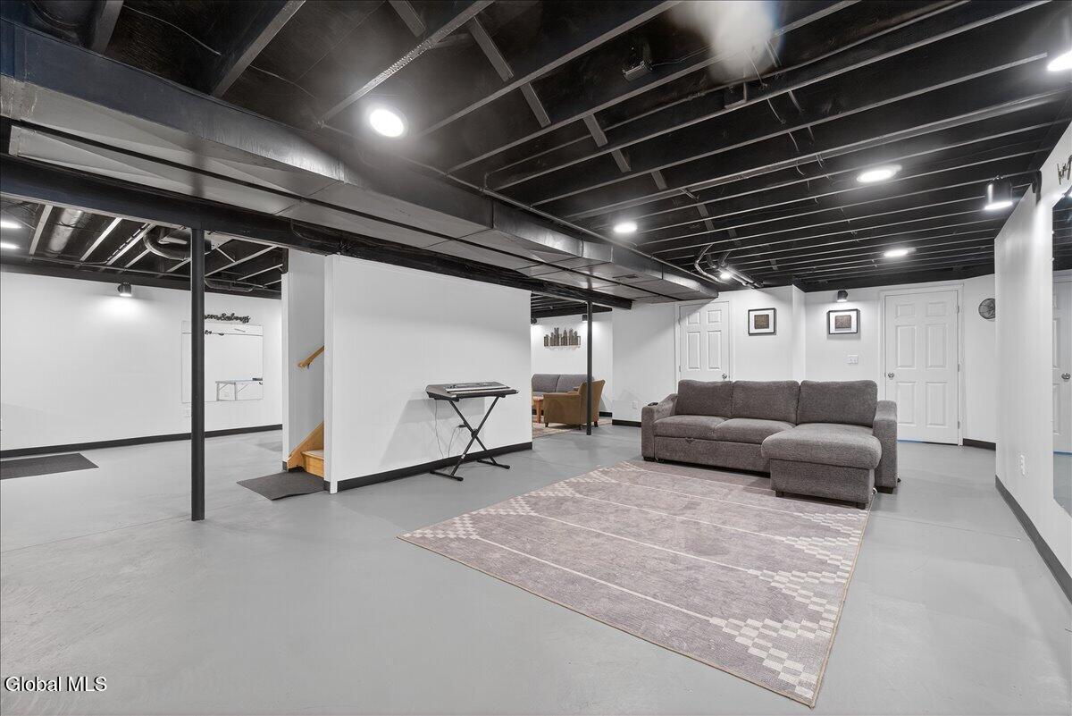 29 Jordan Point Drive Troy NY 12180