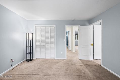 5 Woodside Drive Albany NY 12208