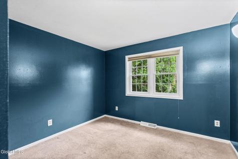 5 Woodside Drive Albany NY 12208