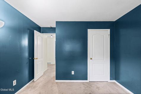 5 Woodside Drive Albany NY 12208