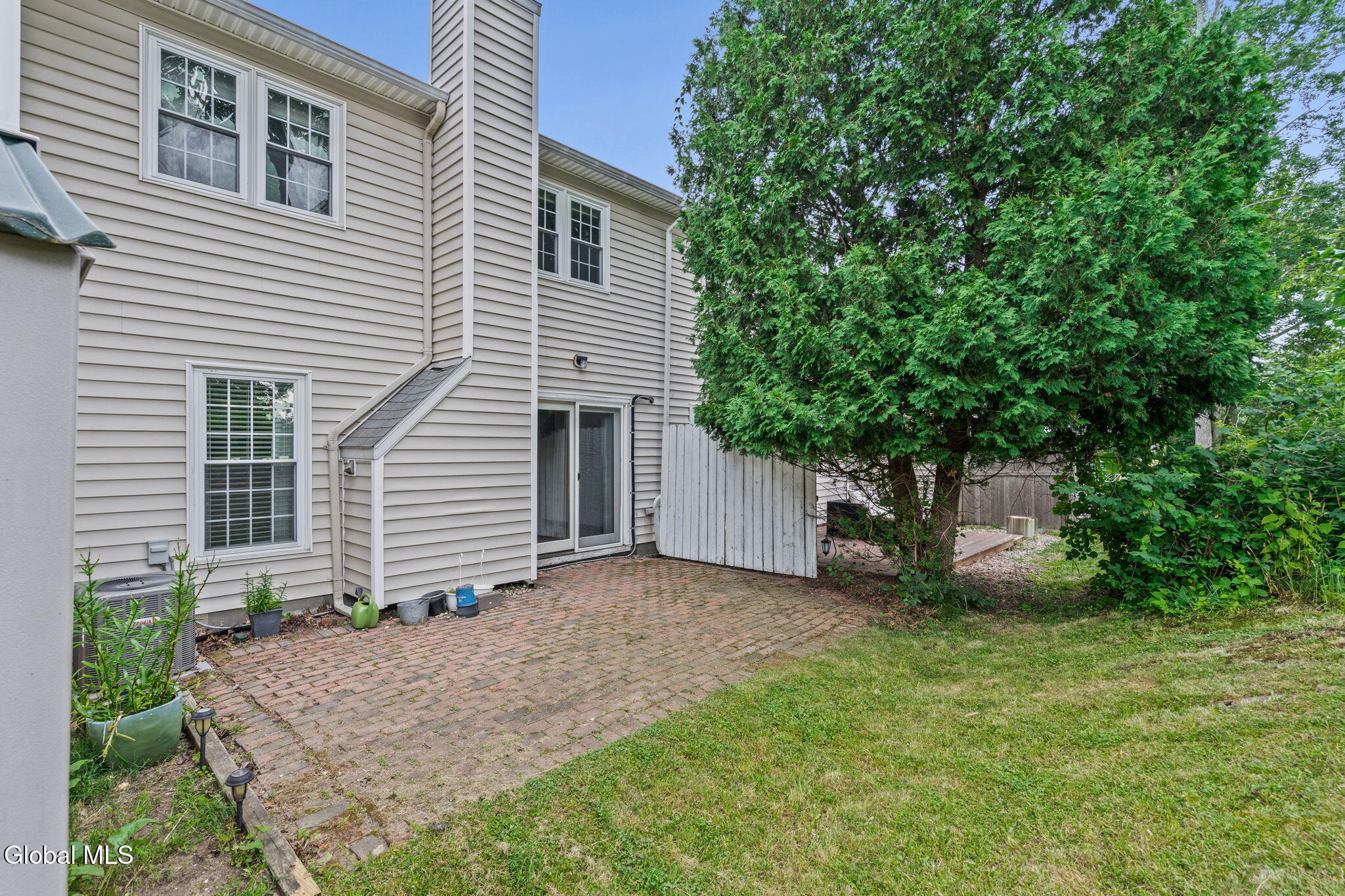 5 Woodside Drive Albany NY 12208