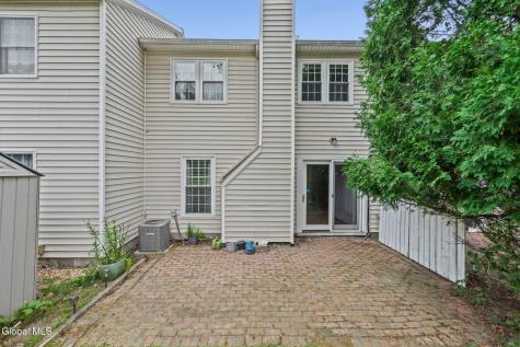 5 Woodside Drive Albany NY 12208