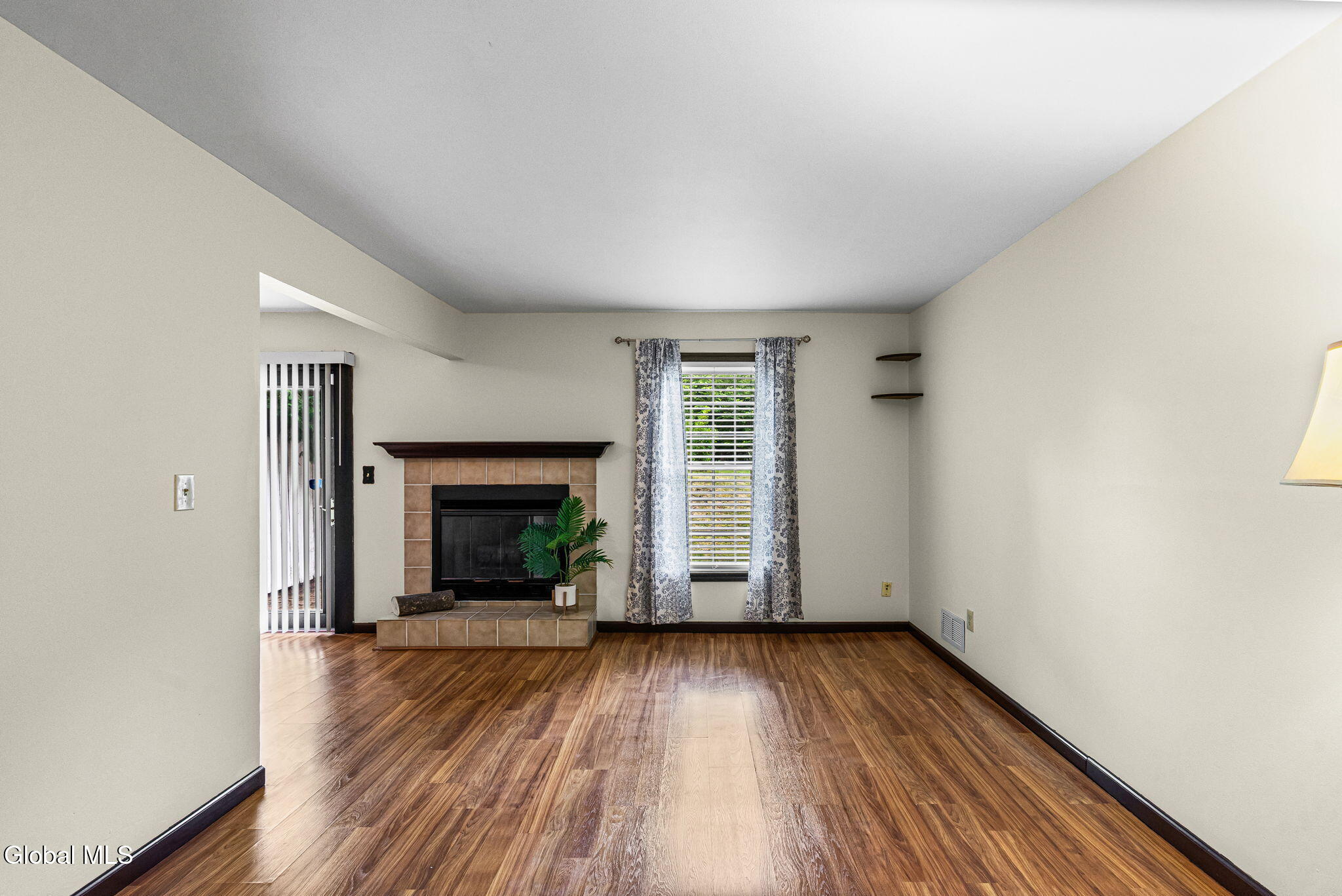 5 Woodside Drive Albany NY 12208
