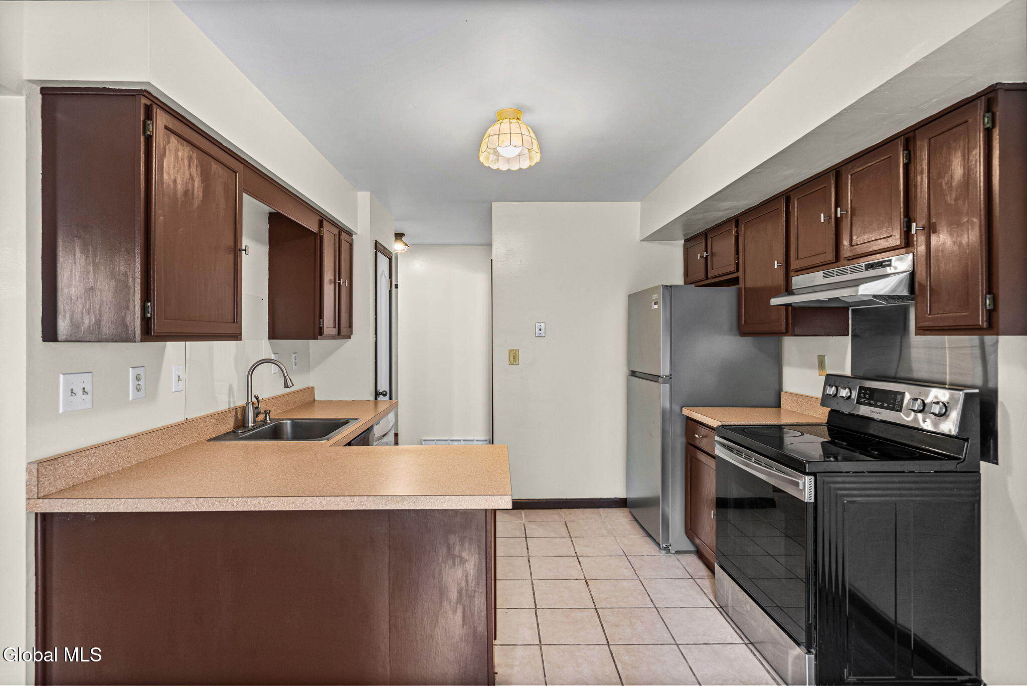5 Woodside Drive Albany NY 12208