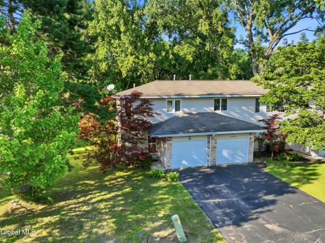 75 Velina Drive Albany NY 12203