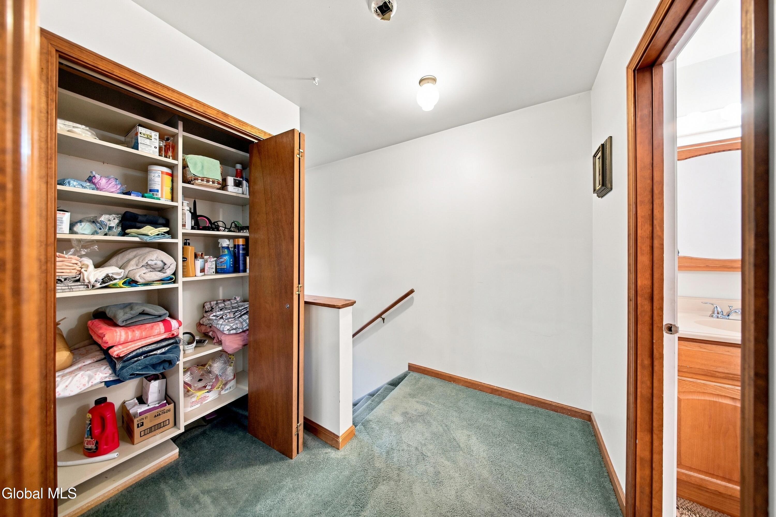 75 Velina Drive Albany NY 12203