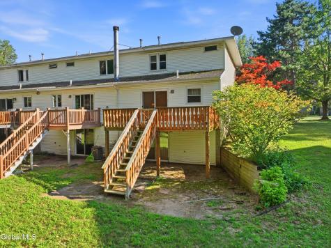 75 Velina Drive Albany NY 12203