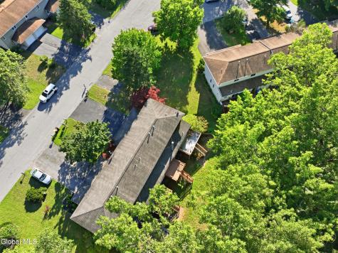 75 Velina Drive Albany NY 12203