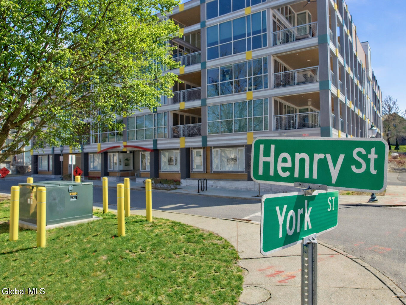 128 Henry Street Saratoga Springs NY 12866