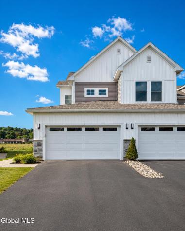 15 Wardley Circle Cohoes NY 12047