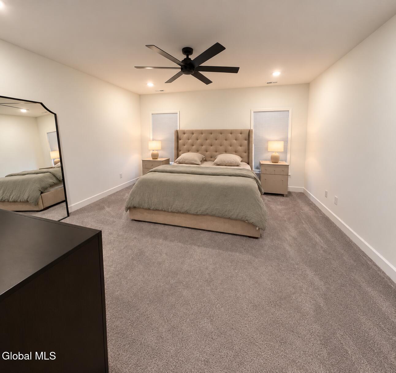 15 Wardley Circle Cohoes NY 12047