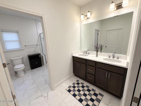 15 Wardley Circle Cohoes NY 12047