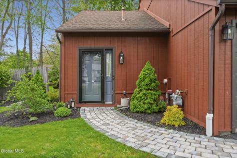 23B Woodcliffe Drive Clifton Park NY 12065
