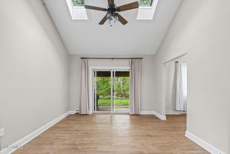 23B Woodcliffe Drive Clifton Park NY 12065