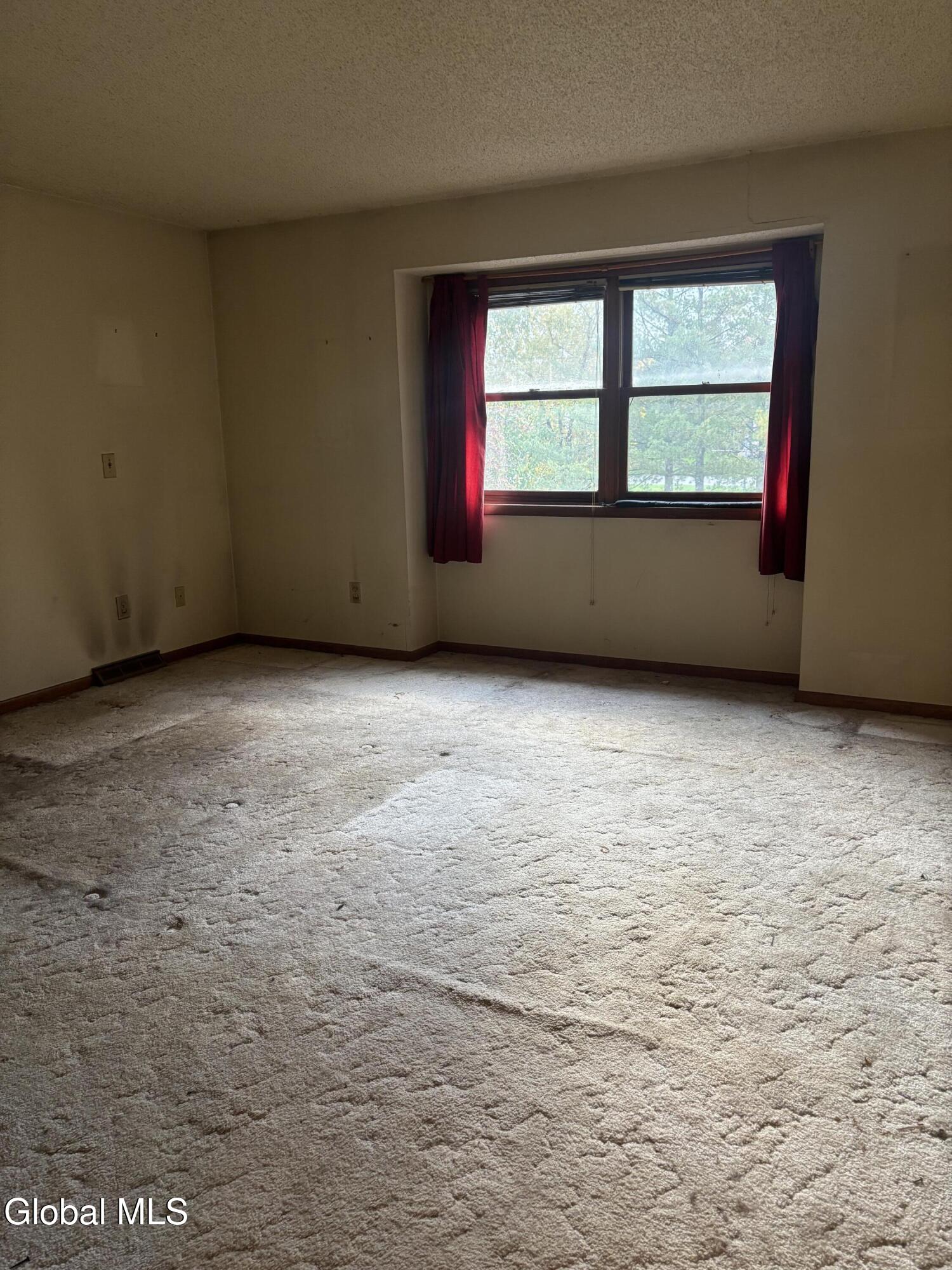 95 Harvard Road Watervliet NY 12189