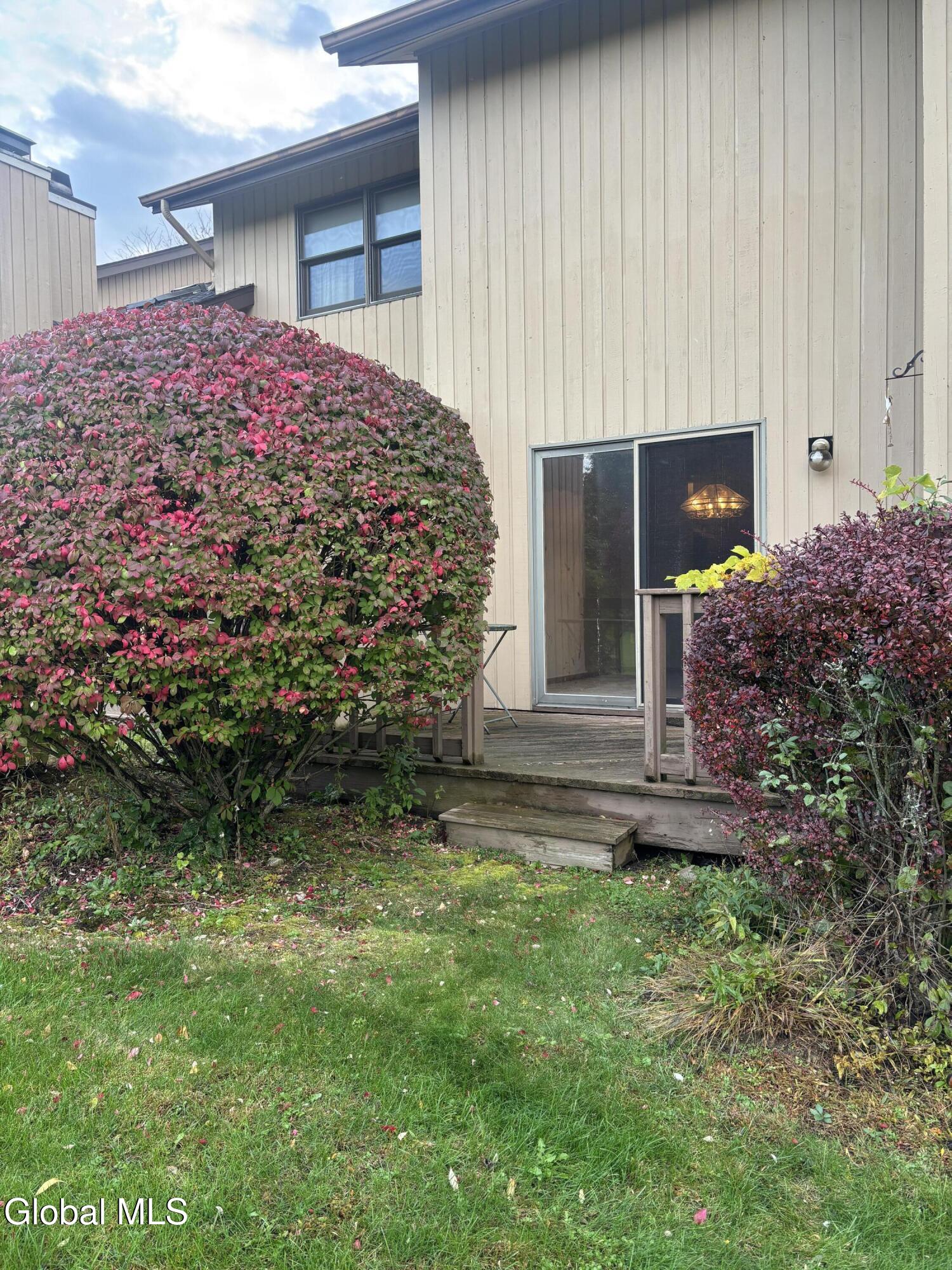 95 Harvard Road Watervliet NY 12189