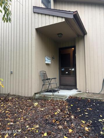 95 Harvard Road Watervliet NY 12189