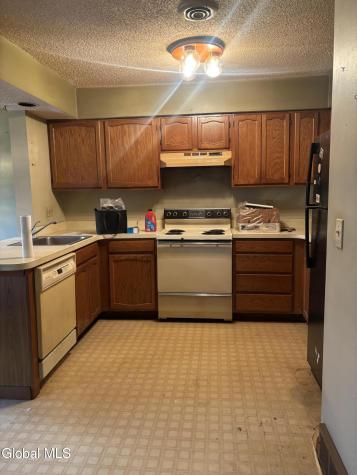 95 Harvard Road Watervliet NY 12189
