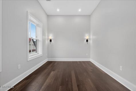 122 Regent Street Saratoga Springs NY 12866