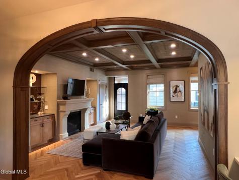 122 Regent Street Saratoga Springs NY 12866