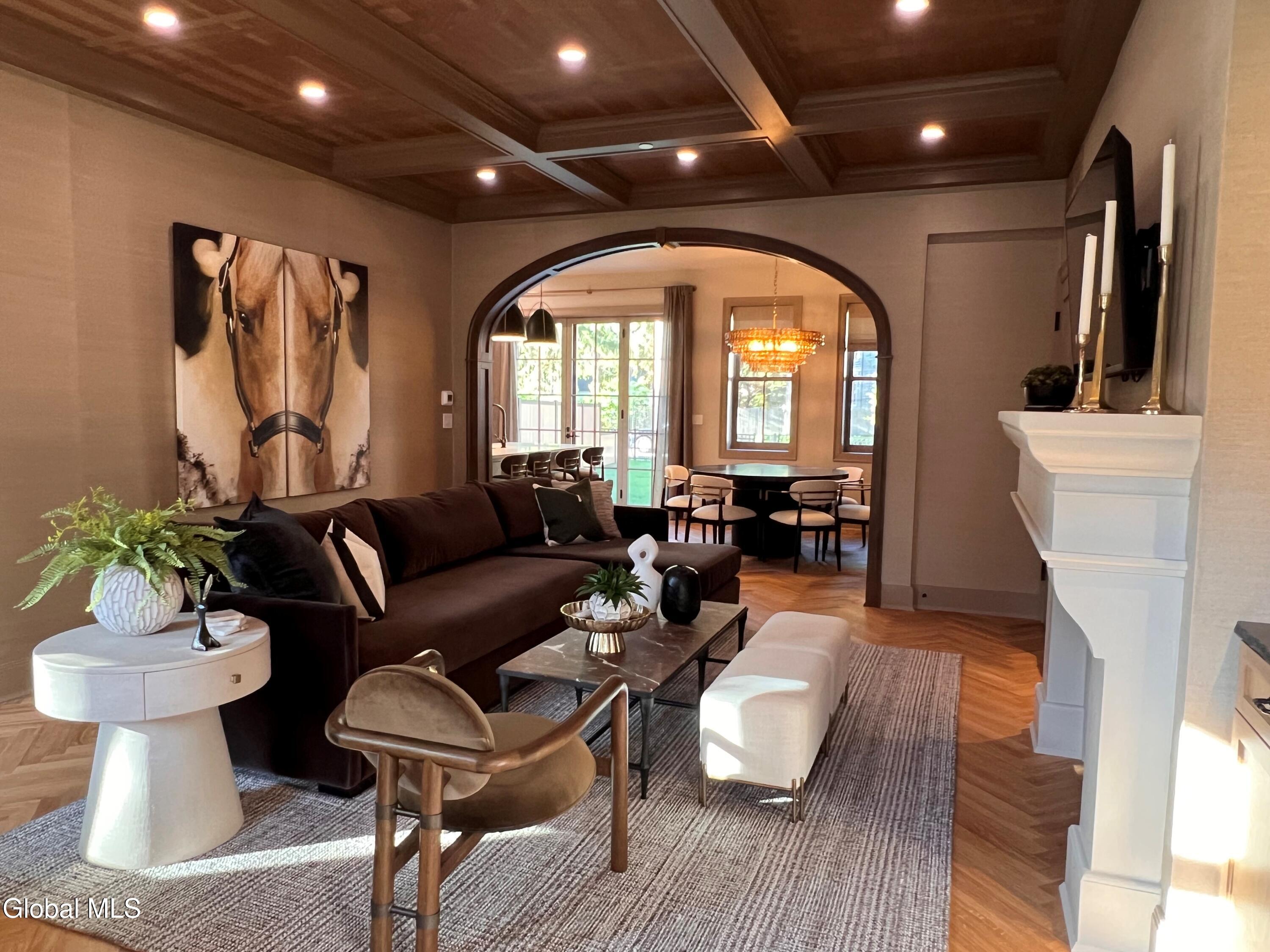122 Regent Street Saratoga Springs NY 12866