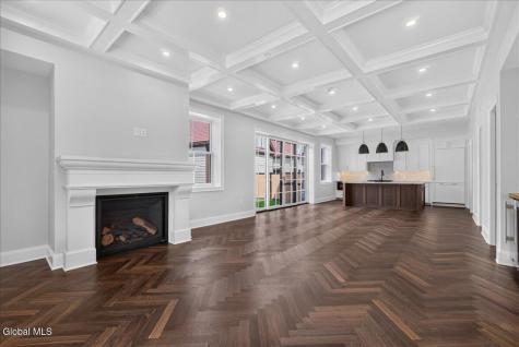 122 Regent Street Saratoga Springs NY 12866