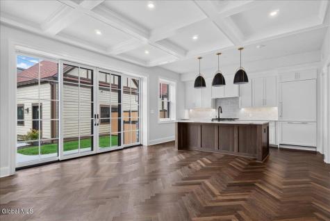 122 Regent Street Saratoga Springs NY 12866