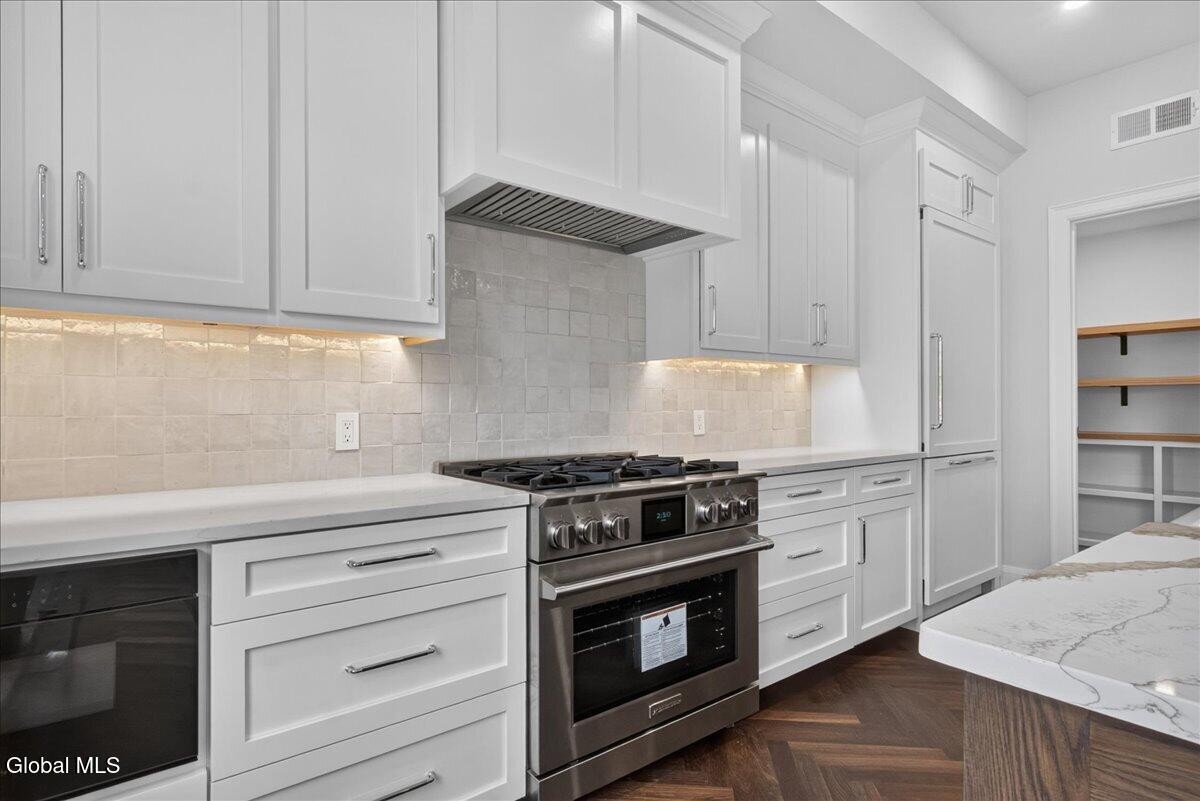 122 Regent Street Saratoga Springs NY 12866