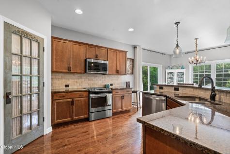 5 Rosemore Place Mechanicville NY 12118