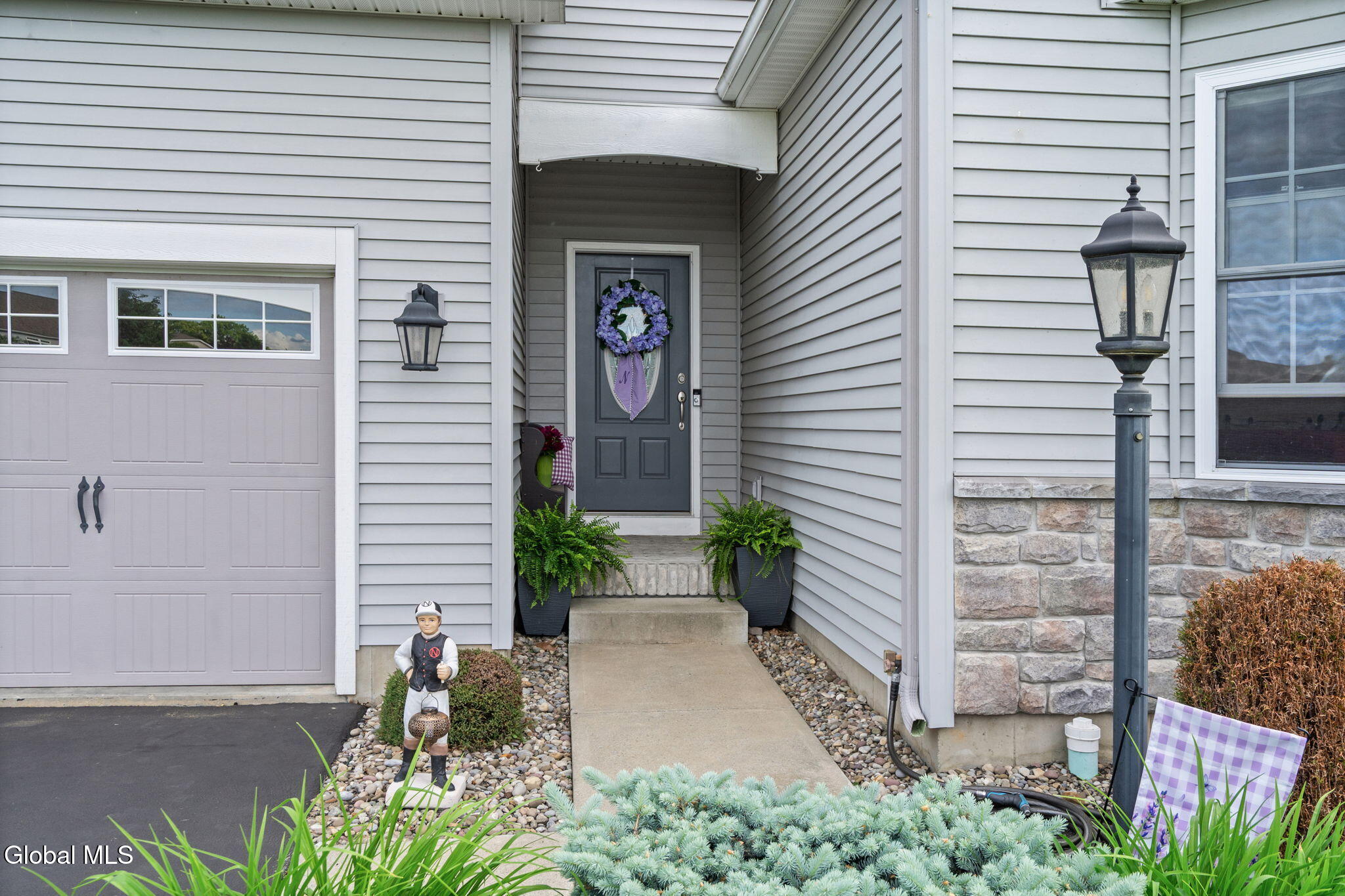 5 Rosemore Place Mechanicville NY 12118