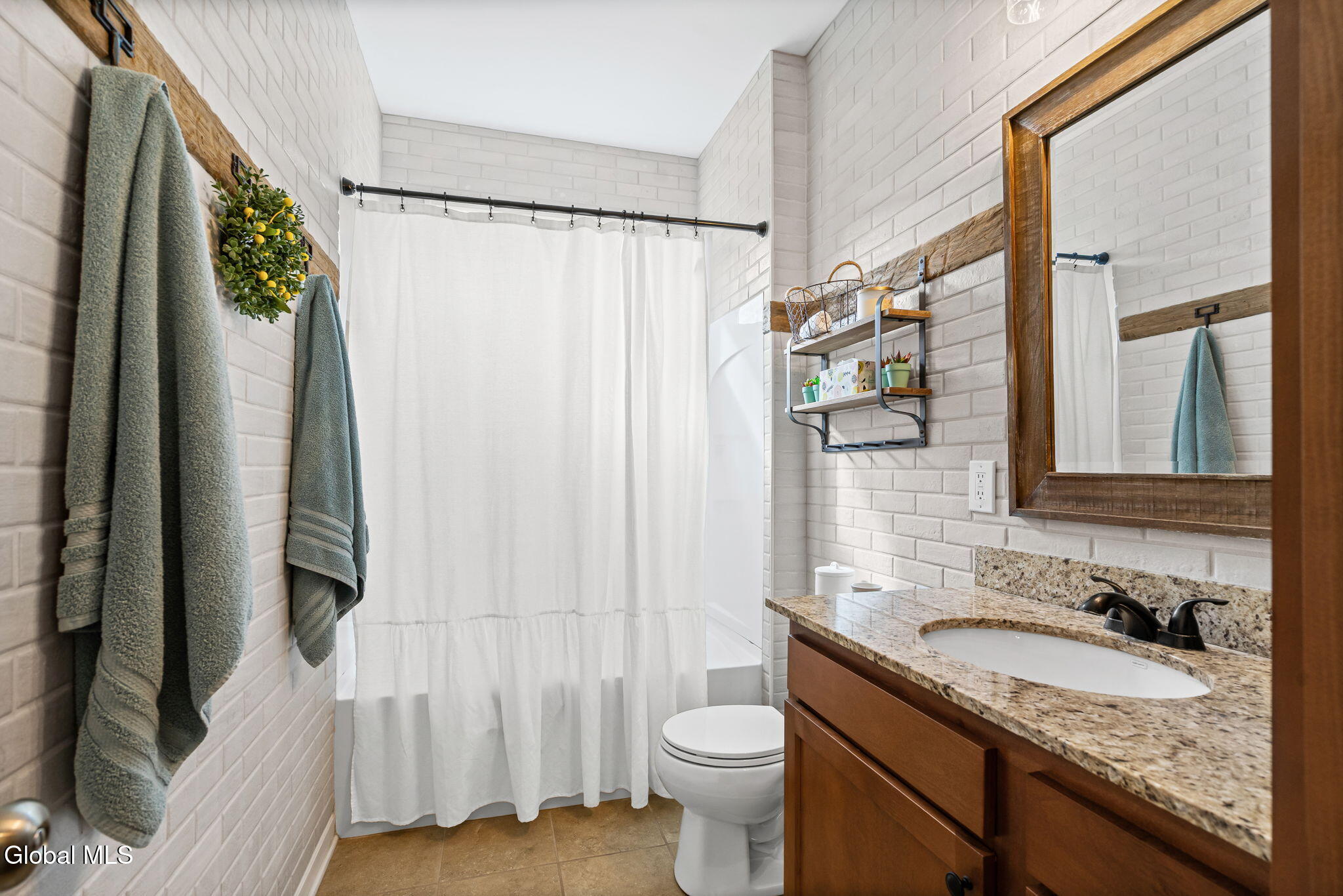 5 Rosemore Place Mechanicville NY 12118