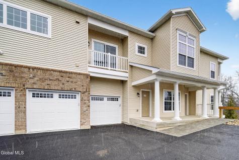 607 Vly Pointe Drive Niskayuna NY 12309