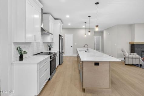 607 Vly Pointe Drive Niskayuna NY 12309