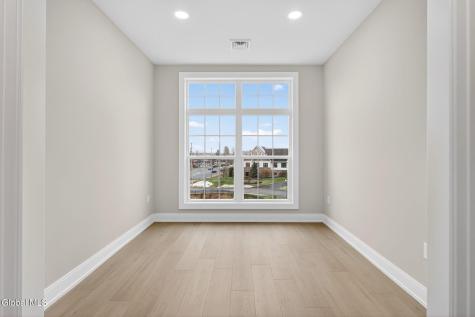 607 Vly Pointe Drive Niskayuna NY 12309