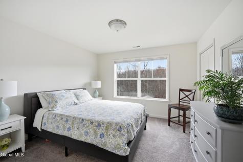 39 Jared Court Cohoes NY 12047