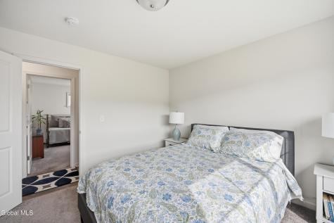 39 Jared Court Cohoes NY 12047