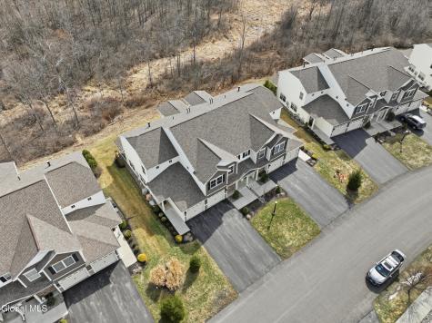 39 Jared Court Cohoes NY 12047