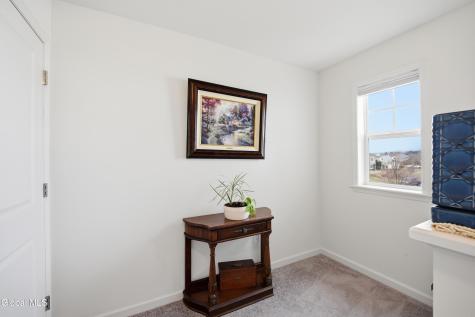 39 Jared Court Cohoes NY 12047