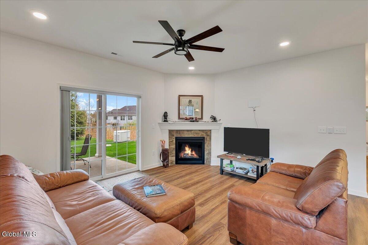 704 Grayson Place Glenville NY 12302