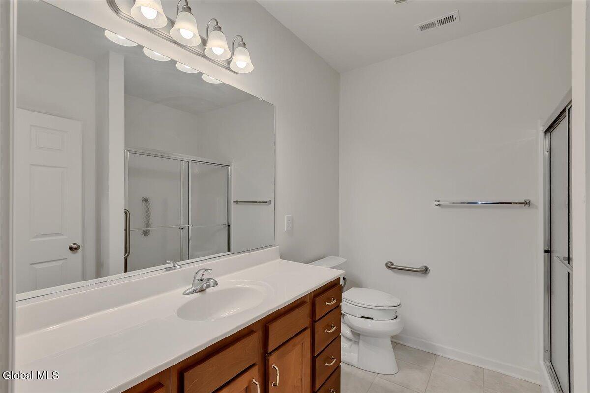 704 Grayson Place Glenville NY 12302