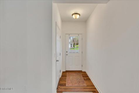 704 Grayson Place Glenville NY 12302