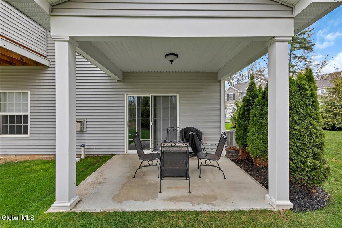 704 Grayson Place Glenville NY 12302