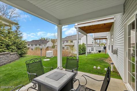 704 Grayson Place Glenville NY 12302