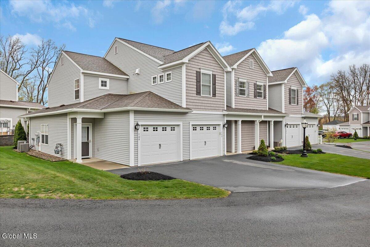 704 Grayson Place Glenville NY 12302