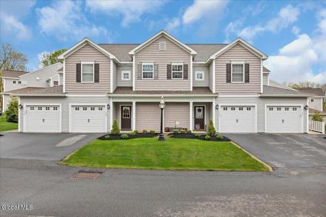 704 Grayson Place Glenville NY 12302